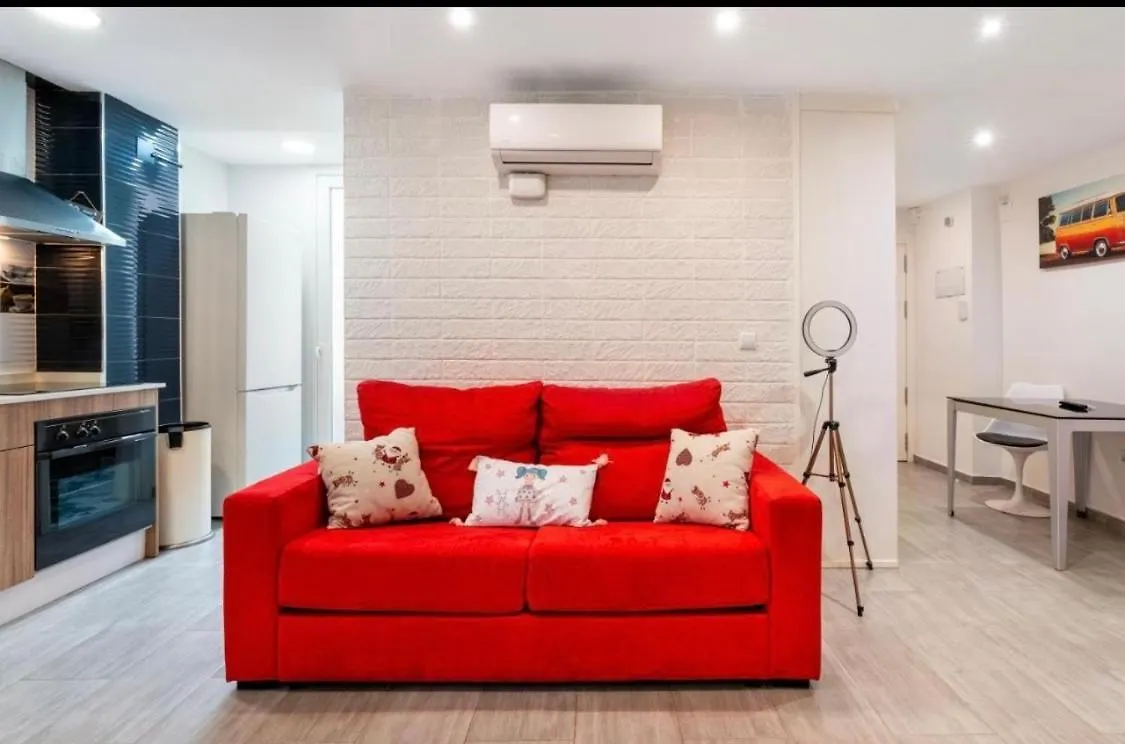 Vialia Apartamentos Suites Malaga 0*,